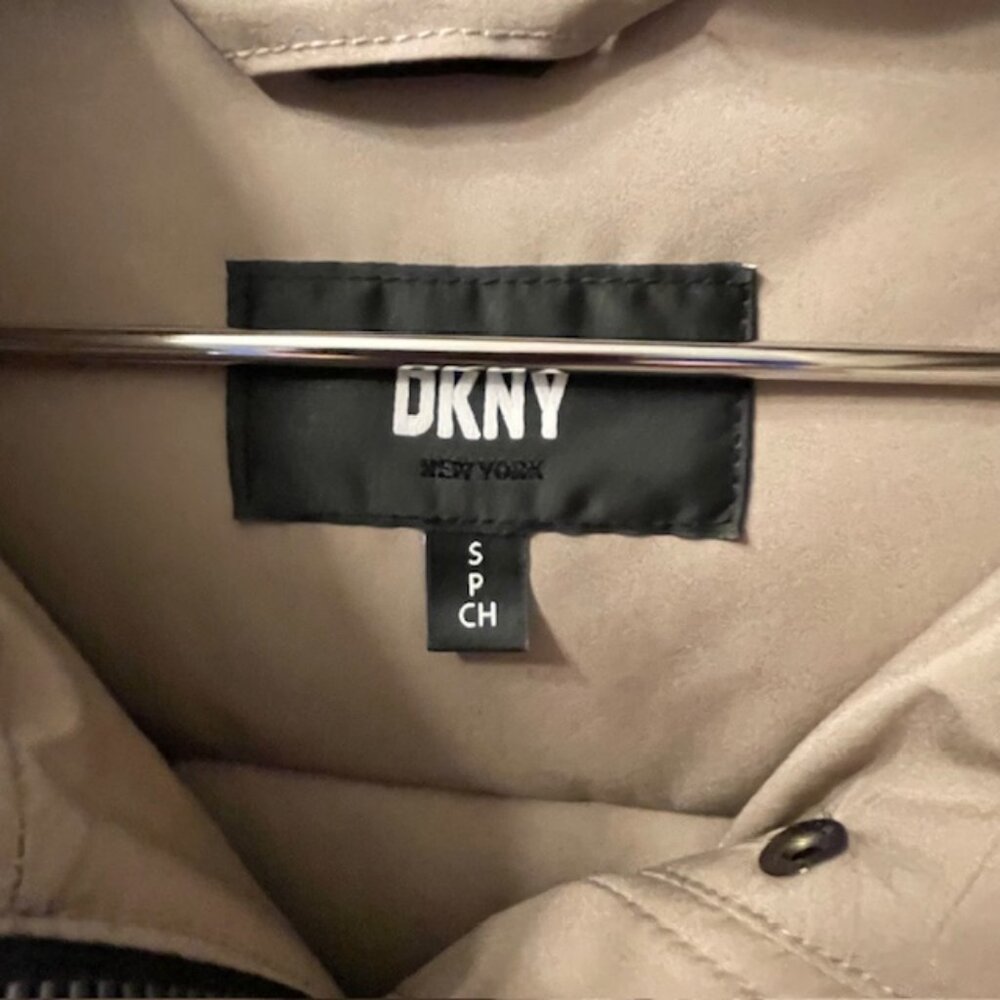 DKNY Tan Puffer Jacket - Picture 3 of 12